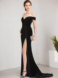 Trumpet/Mermaid Off the Shoulder Sweep Train Velvet Evening Dress